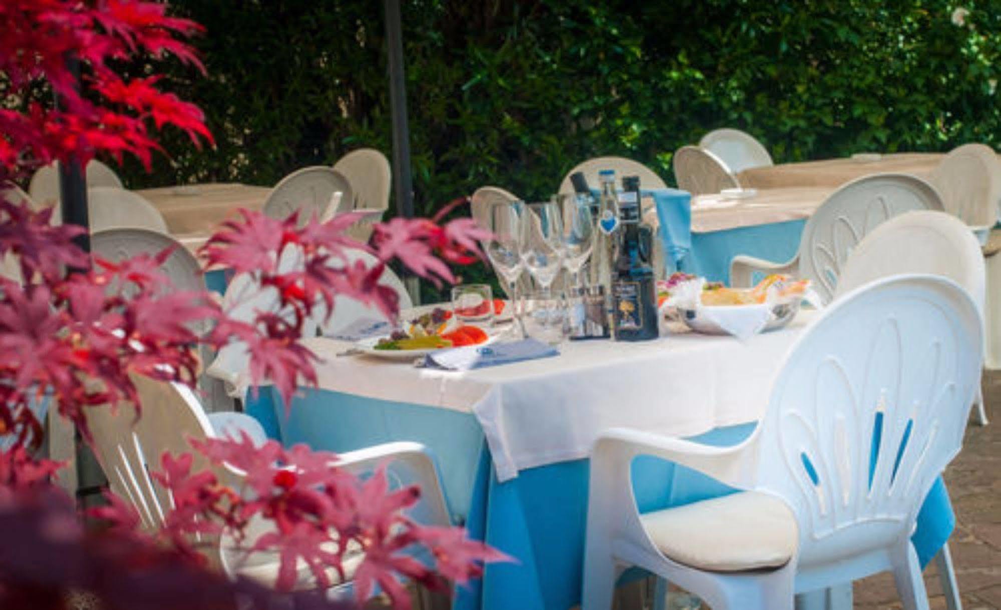 Du Parc Hotel 4*