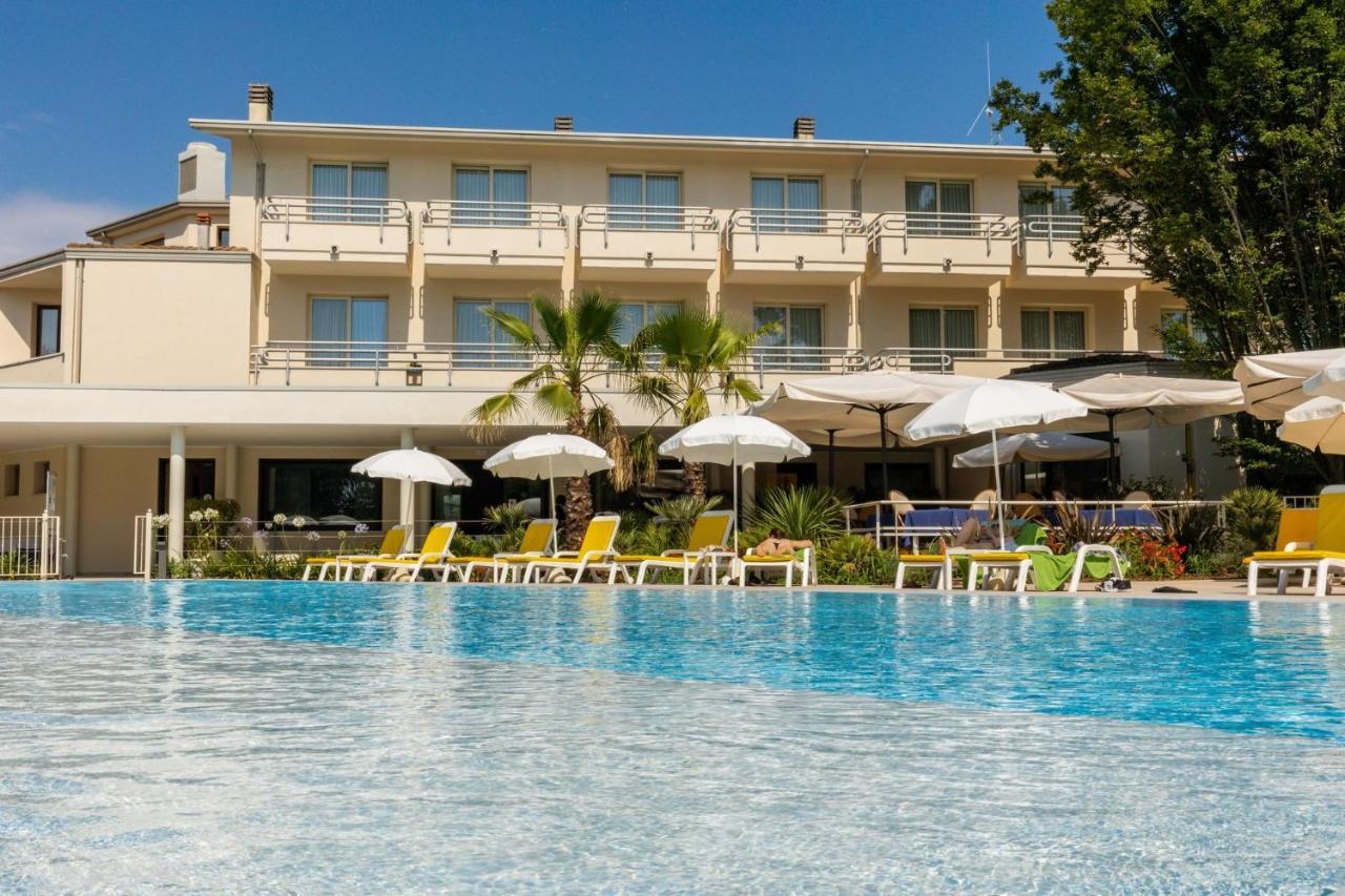 Hotel Du Parc 4*