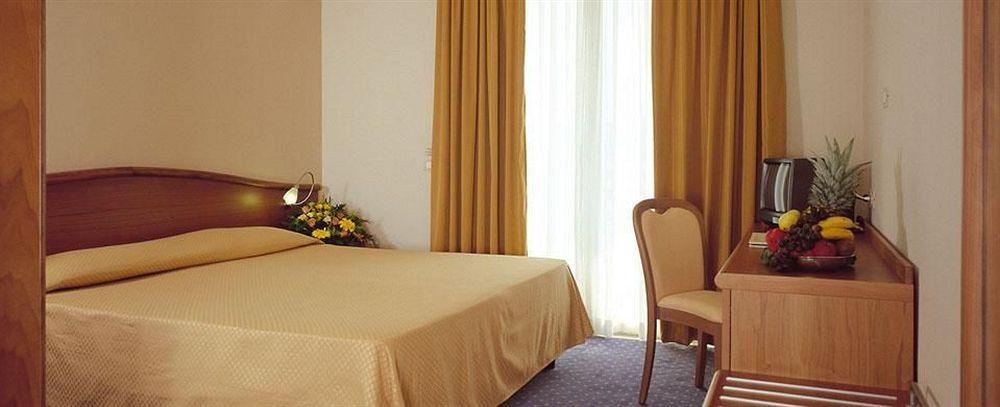 Du Parc 4*